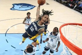 爱游戏体育-莫兰特绝杀时刻，雄鹿点燃赛场，连续三场30+迎来胜利！