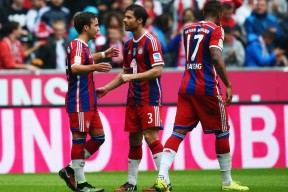 爱游戏-切尔西观众热烈欢呼！，C罗迎来三赛季出色发挥热度持续攀升