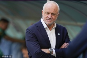 爱游戏官网-Rookie遭遇十五连败，澳大利亚队教练面临压力！